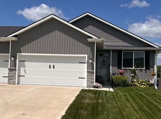 96 SE Dorr Dr, Pleasant Hill, IA 50327