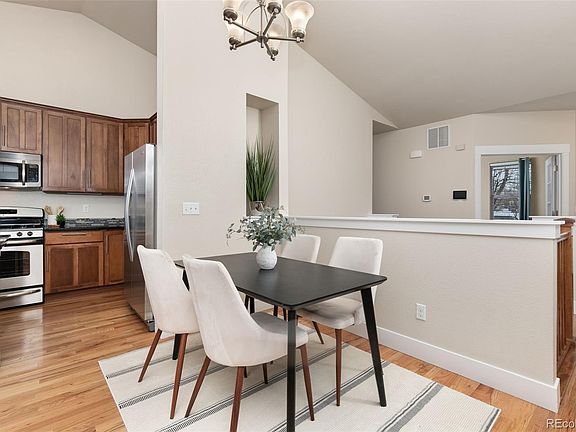 4th image of 2078 Ulster Street