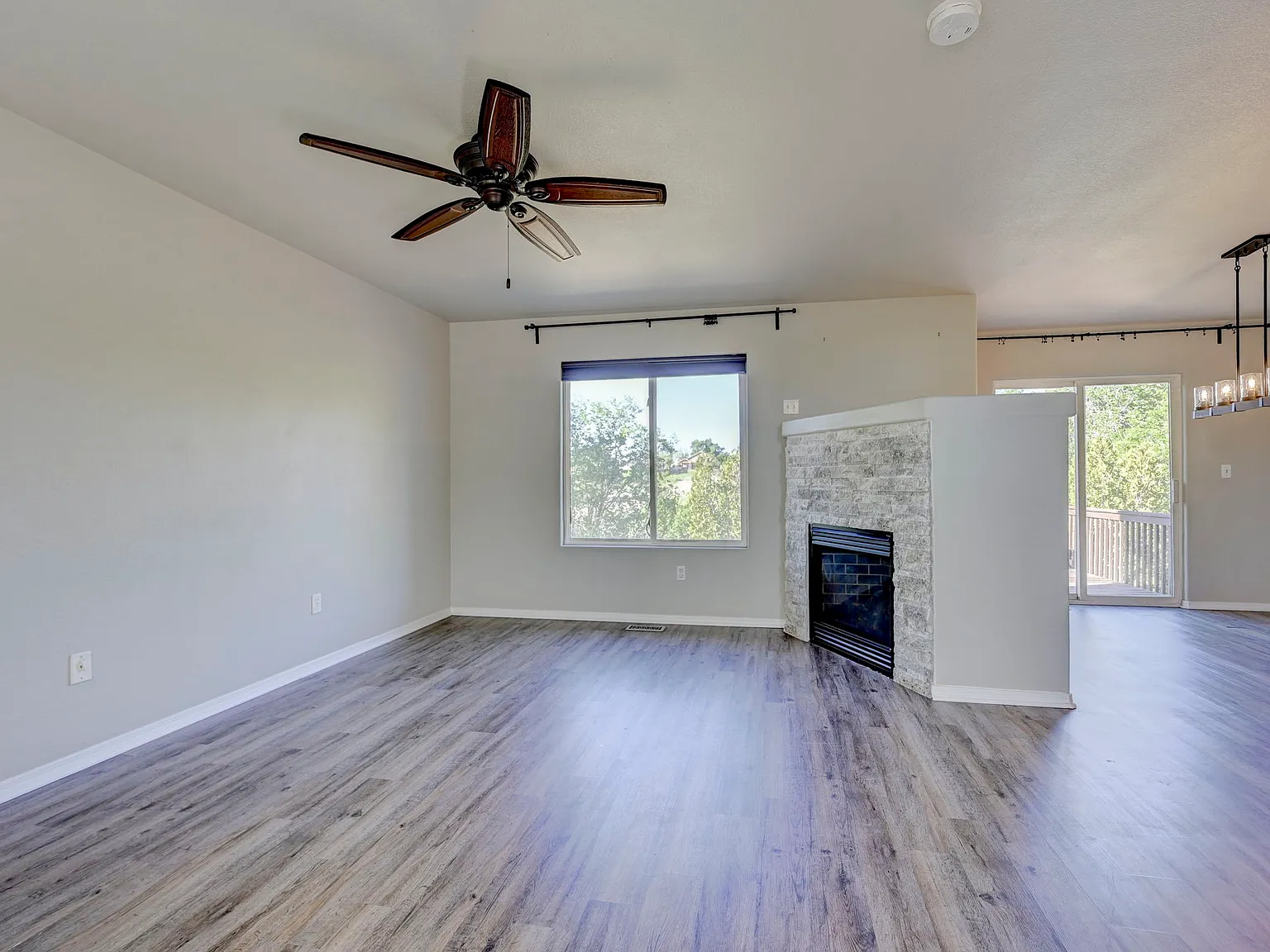 835 Ridgebury Pl — Photo 2