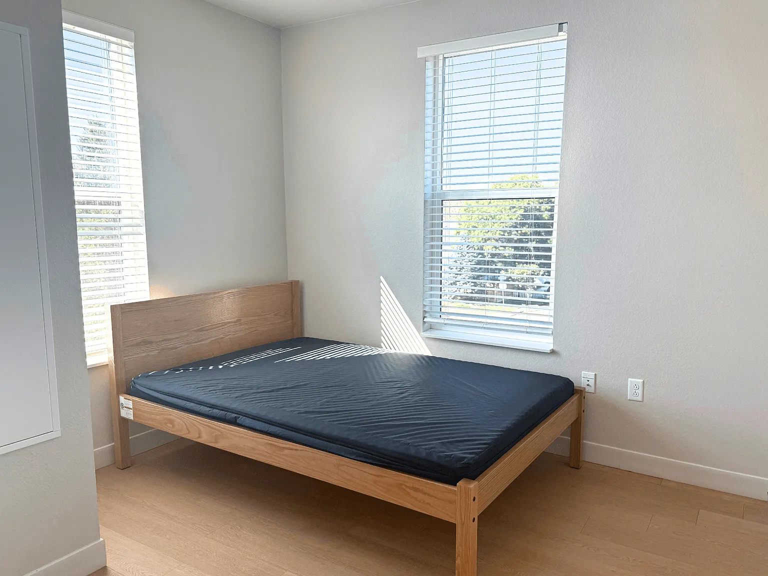Warren Village Alameda Apartments — Photo 3