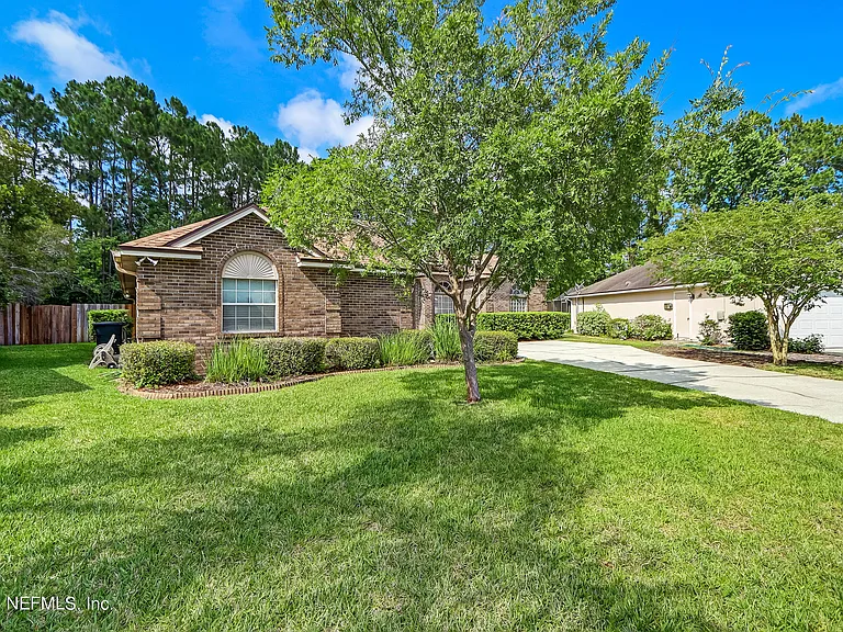 12197 Ripken Cir N — Photo 4