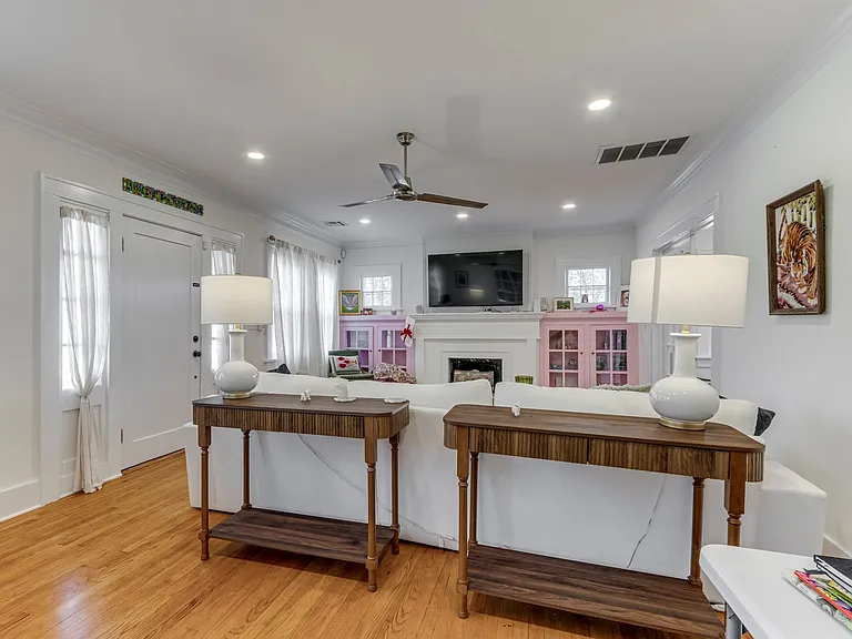 1025 NW 34th St — Photo 11