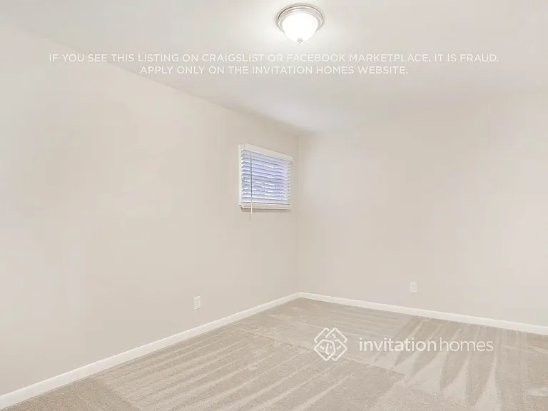 1873 Shamrock Dr — Photo 9