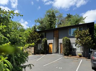19535 River Rd APT 12, Gladstone, OR 97027