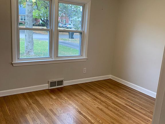5th image of 2936 Yorkshire Blvd