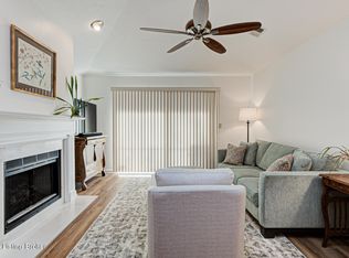 908 Forest Park Rd, Louisville, KY 40223