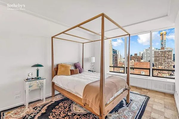 Sold by Sotheby's International Realty | media 55