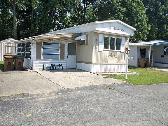 2nd image of 176 Carefree Ln