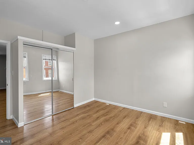 1305 Light St #2 — Photo 30