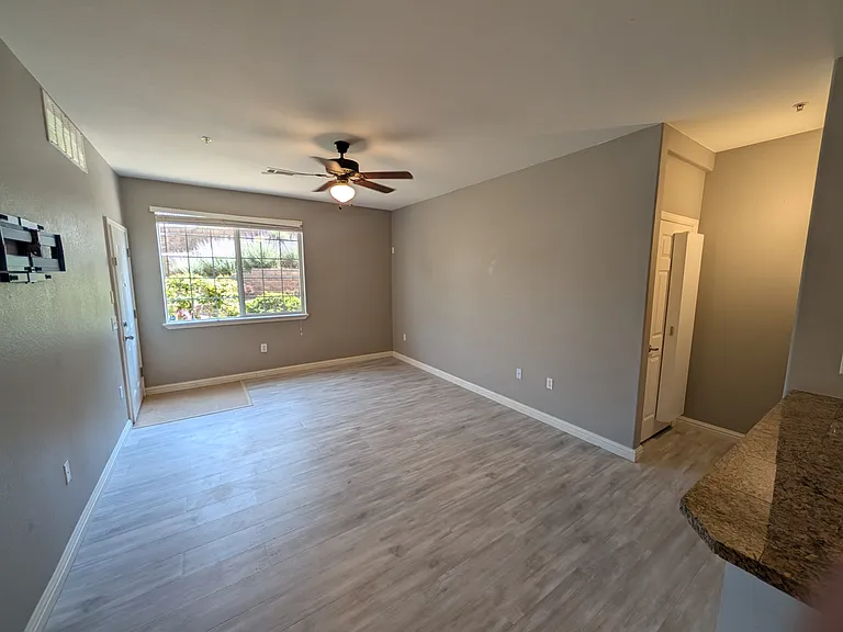 2682 S Cathay Way #109 — Photo 3