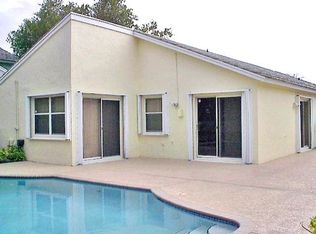 9552 NW 9th Ct, Plantation, FL 33324