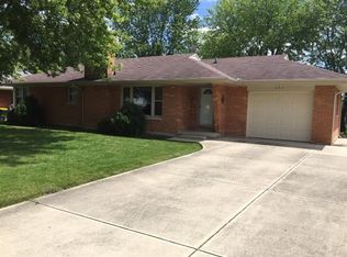 441 W Westbrook Rd, Brookville, OH 45309