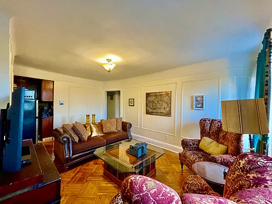 Rented by Level Group | media 23