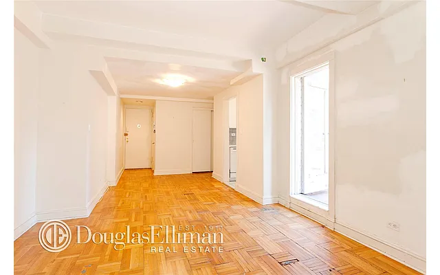 Rented by Douglas Elliman | media 25