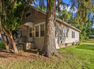 2911 Preston St, Rockford, IL