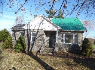 565 Bossardsville Rd, Stroudsburg, PA 18360