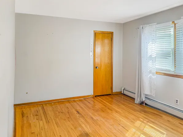 734 Kennedy Boulevard image 4 of 10