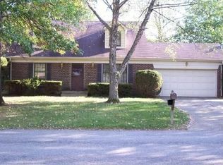 1125 Cottonwood Dr, Columbus, IN 47203