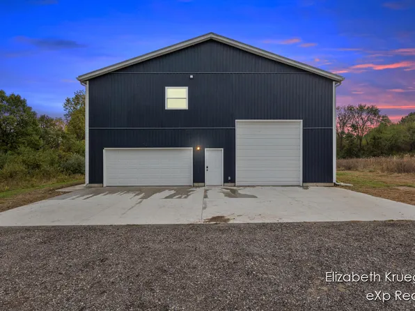 8586 66th St SE, Alto, MI 49302