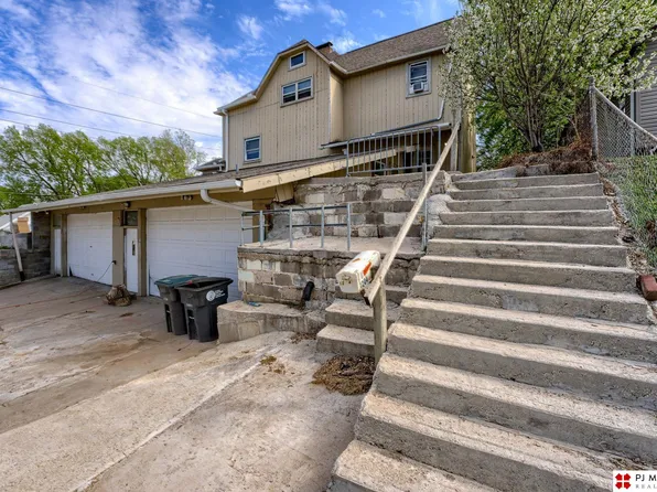 1204 S 25th Ave, Omaha, NE 68105