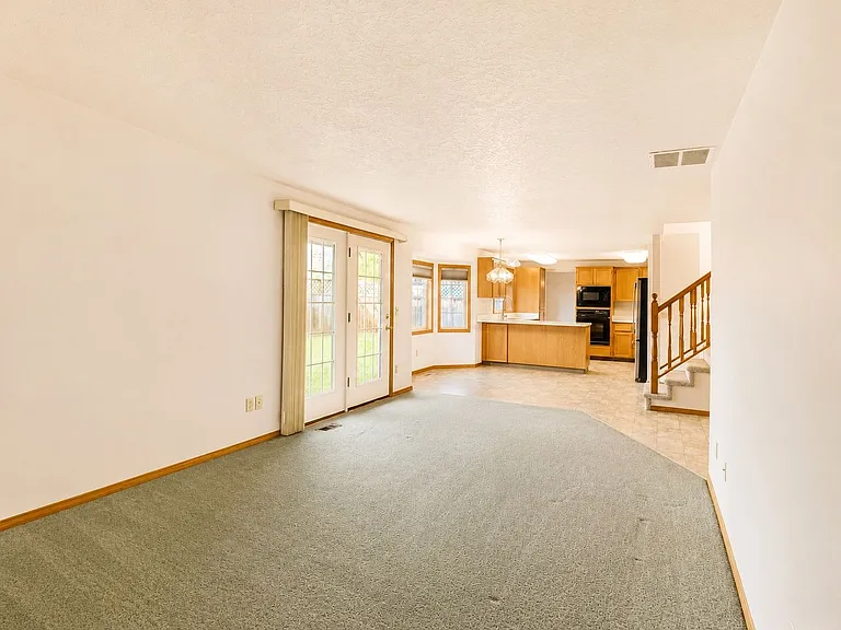 226 Sparks Dr — Photo 9