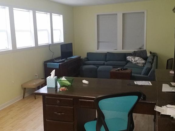 2ed living area divided by 2 sided desk