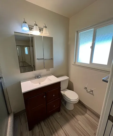 7560 Valley Vista Ave — Photo 15