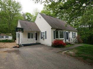 4 Howlett Dr, Holland, MA 01521