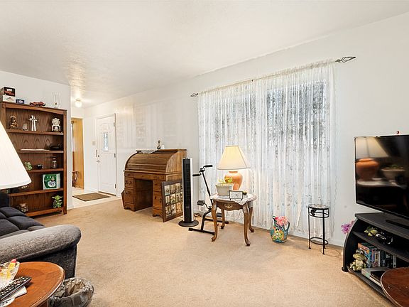 5th image of 3013 Margo Dr