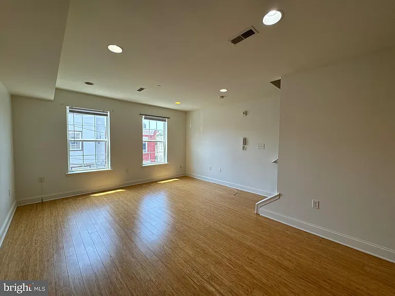 1131 W Nevada St #2 — Photo 2
