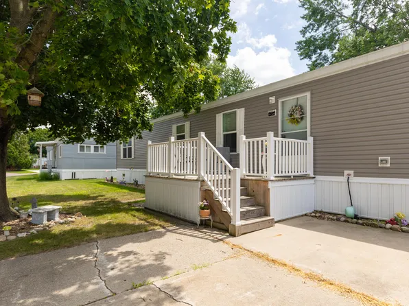 434 Kimberly Dr, Dimondale, MI 48821