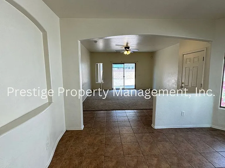 449 E Placita Nodo — Photo 7