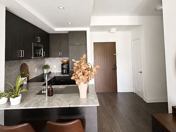 4th image of 280 Howland Ave N #419
