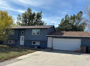 2700 Dogwood Ave, Gillette, WY 82718