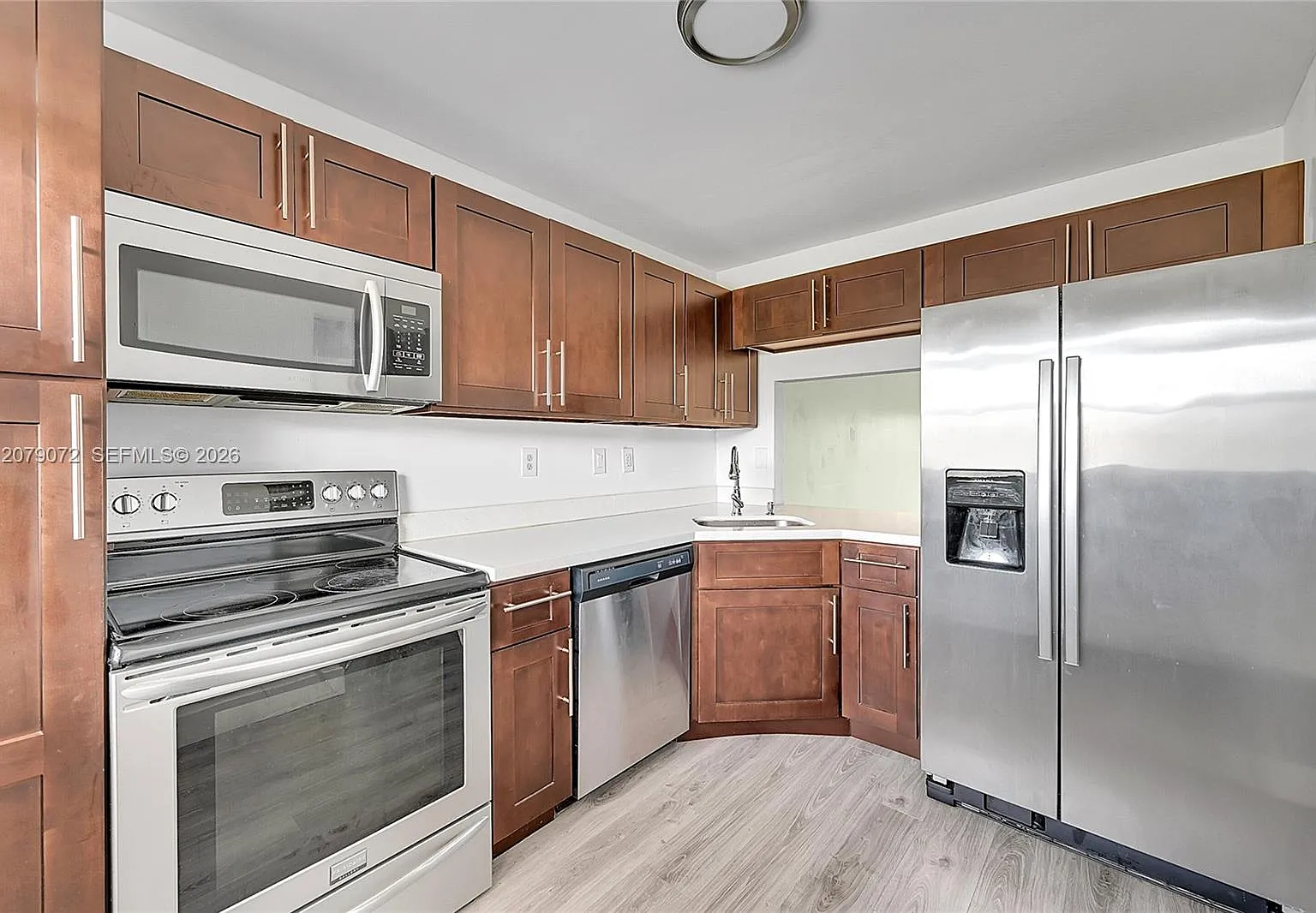 Omega Condo No 11 — Photo 3
