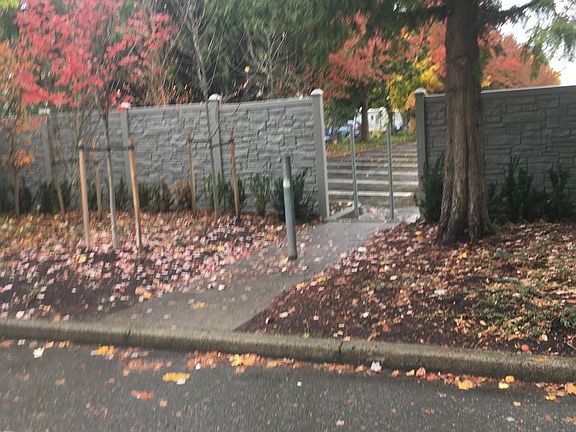 2nd image of 1037 NE 104th Ave