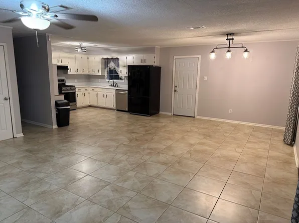 10395 Dogwood Dr, Stockton, AL 36579