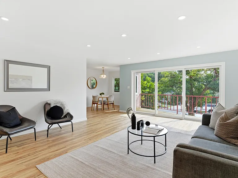 3609 E 2nd St #207 — Photo 22
