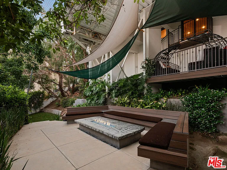 2826 Las Alturas St — Photo 39