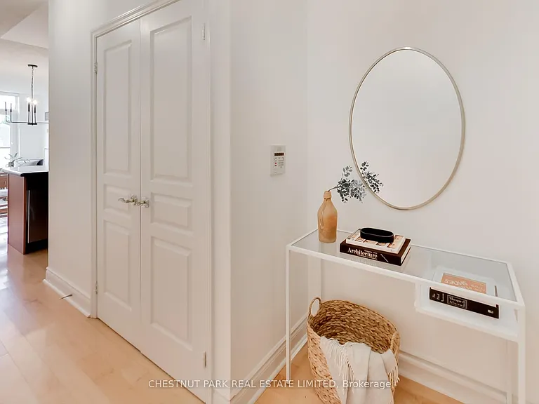 10 Delisle Ave #414 — Photo 17