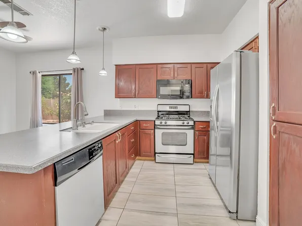 2304 Chatfield Dr, Las Vegas, NV 89128