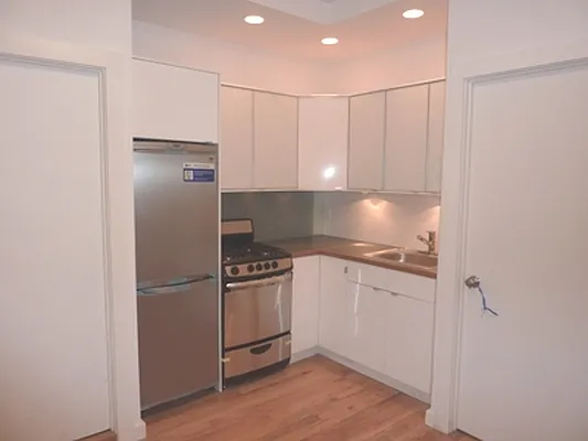 Rented by (Legacy) NY Quality Living Uptown | media 10