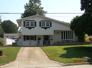 74 Croatan Rd, Newport News, VA 23606
