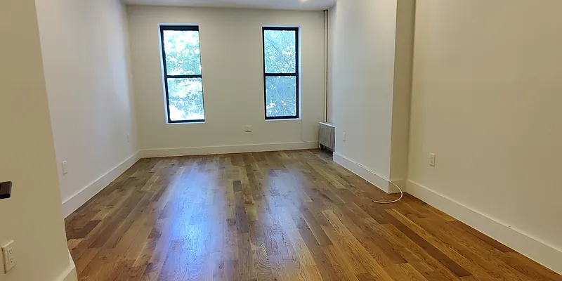 Rented by EXR | media 8
