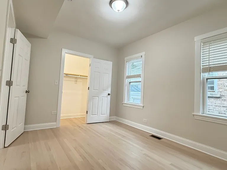 5821 W Gunnison St — Photo 26