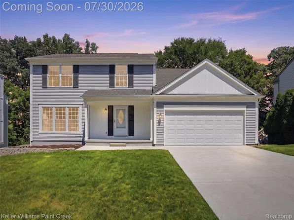 543 Arlington Dr, Rochester Hills, MI 48307