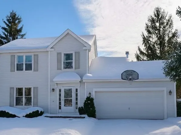 386 Copper Canyon Trl, Cary, IL 60013