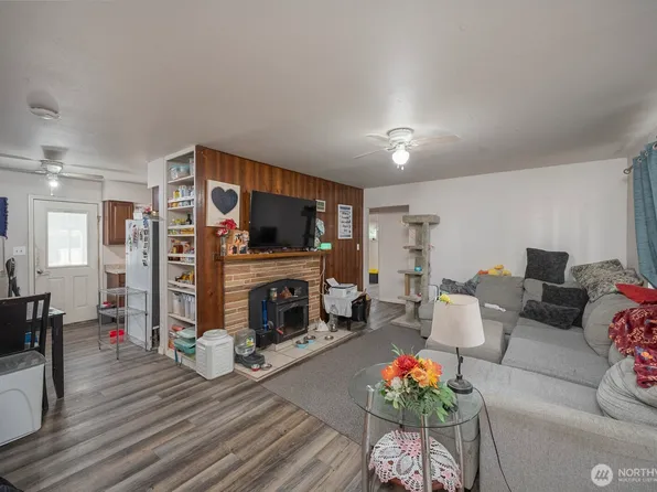 720 S Woodberry Street, Moses Lake, WA 98837