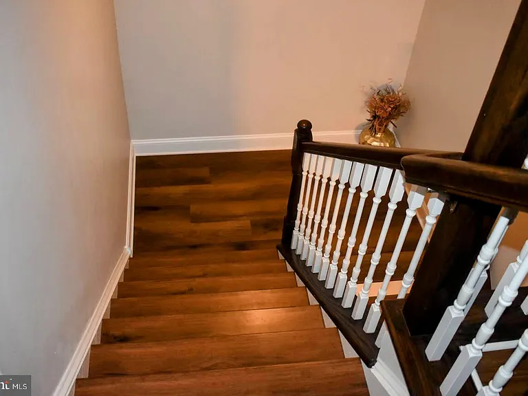 3209 Krista Ln — Photo 9