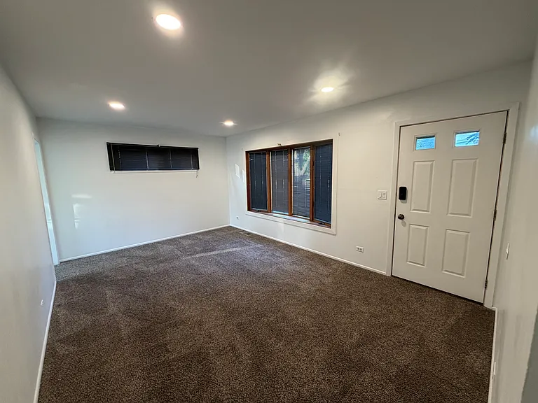1126 S President St — Photo 5